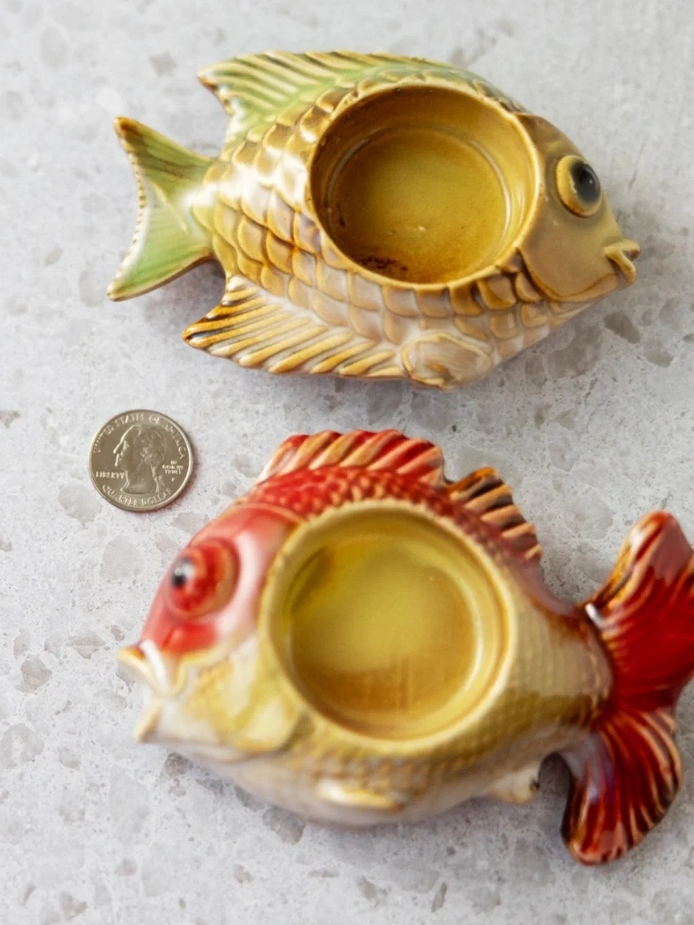 Pair of ceramic fish shaped tea light candle holders made in China red green